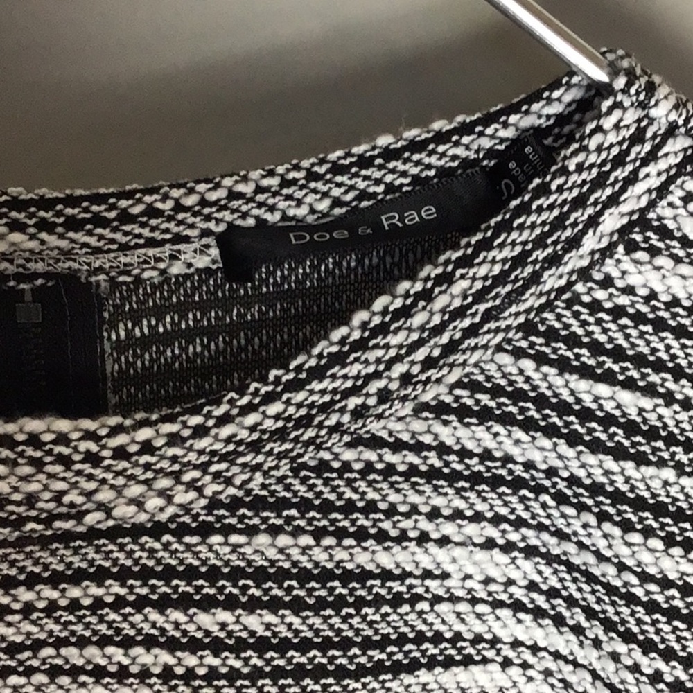 Doe and Rae > Striped Sweater Small - Picture 6 of 9
